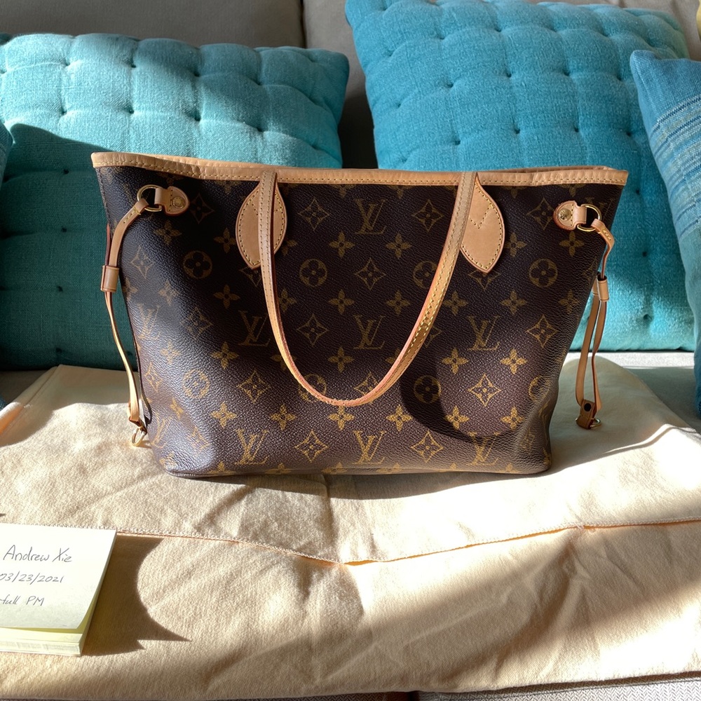 Like New - Louis Vuitton Neverfull PM - Picture 2 of 16